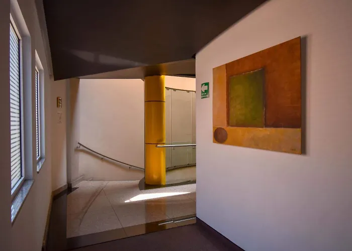 Hotel Via La 3*