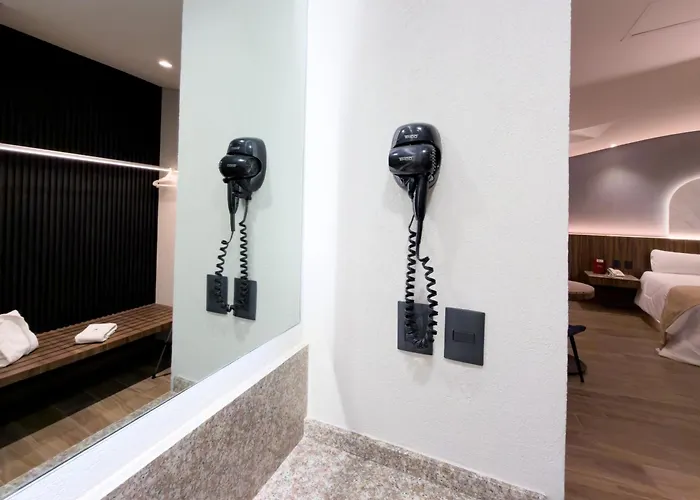 Via La Hotel