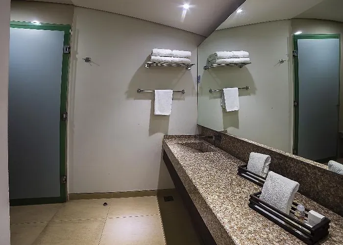 Hotel Via La 3*